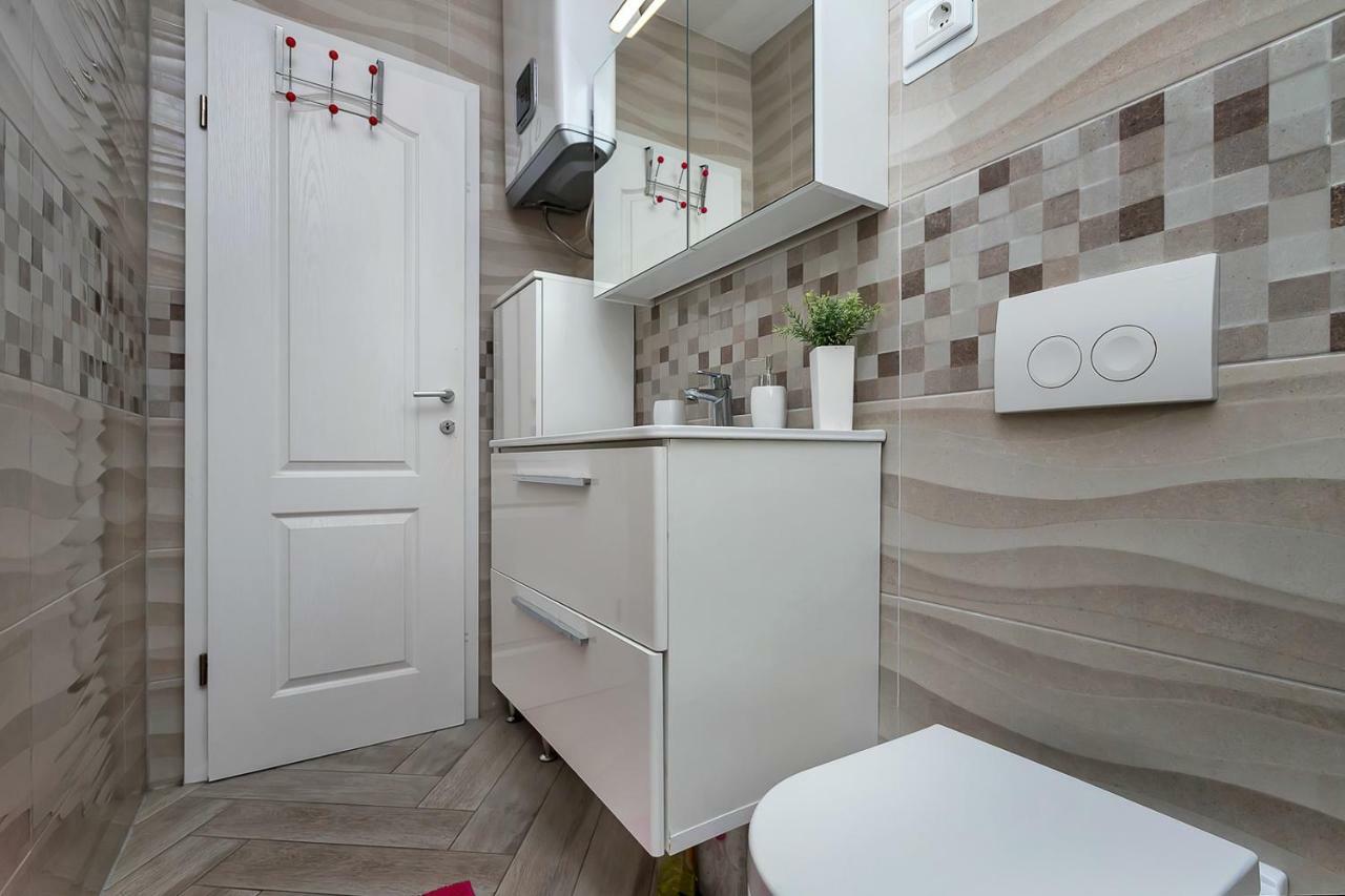 Apartment Rita Макарска Экстерьер фото